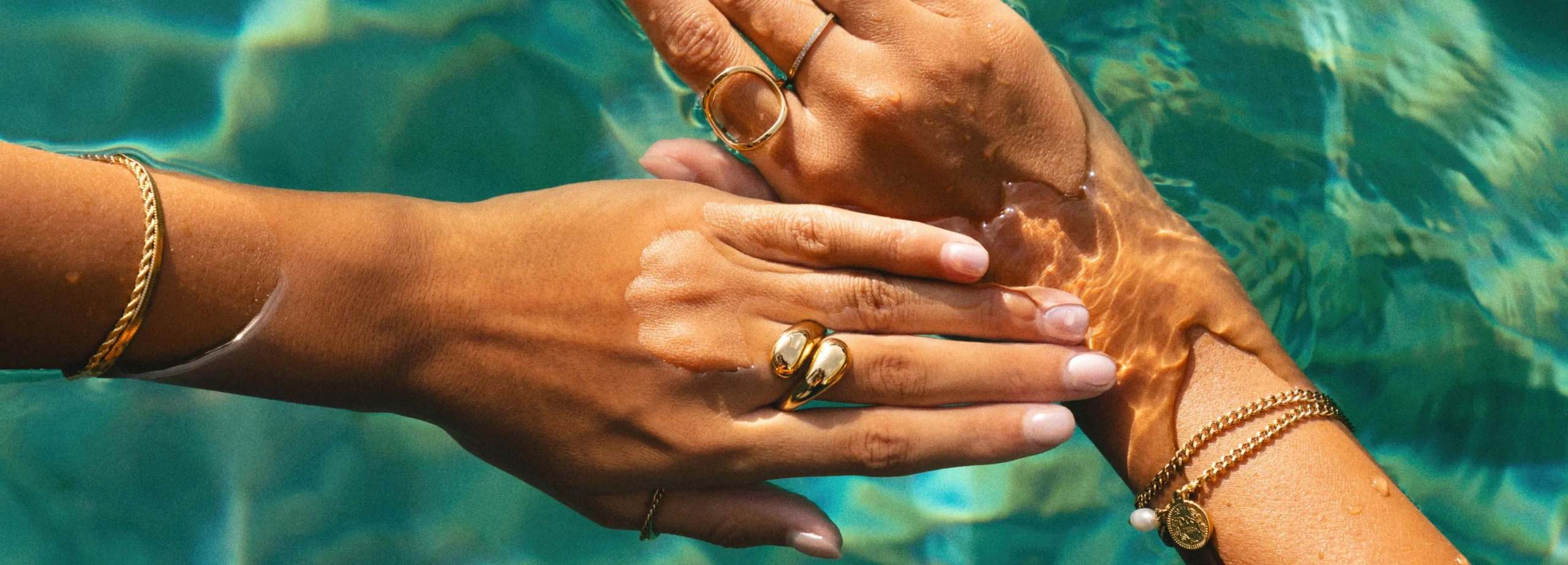 best waterproof-jewelry