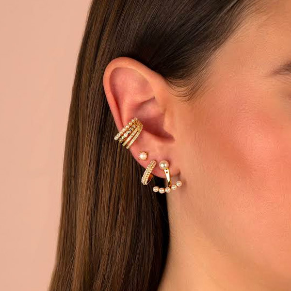 Different-Types-of-Earrings-and-Ear-Studs
