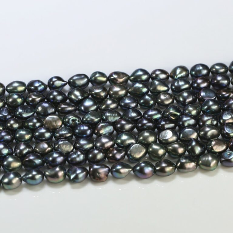 high quality Tahitian black pearls in different sizes