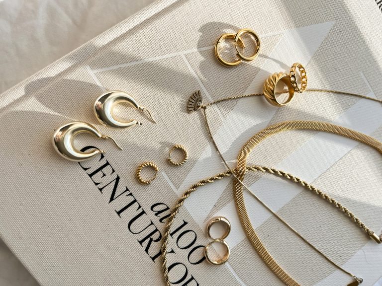 Jewelry materials comparison for wholesale jewelry brands