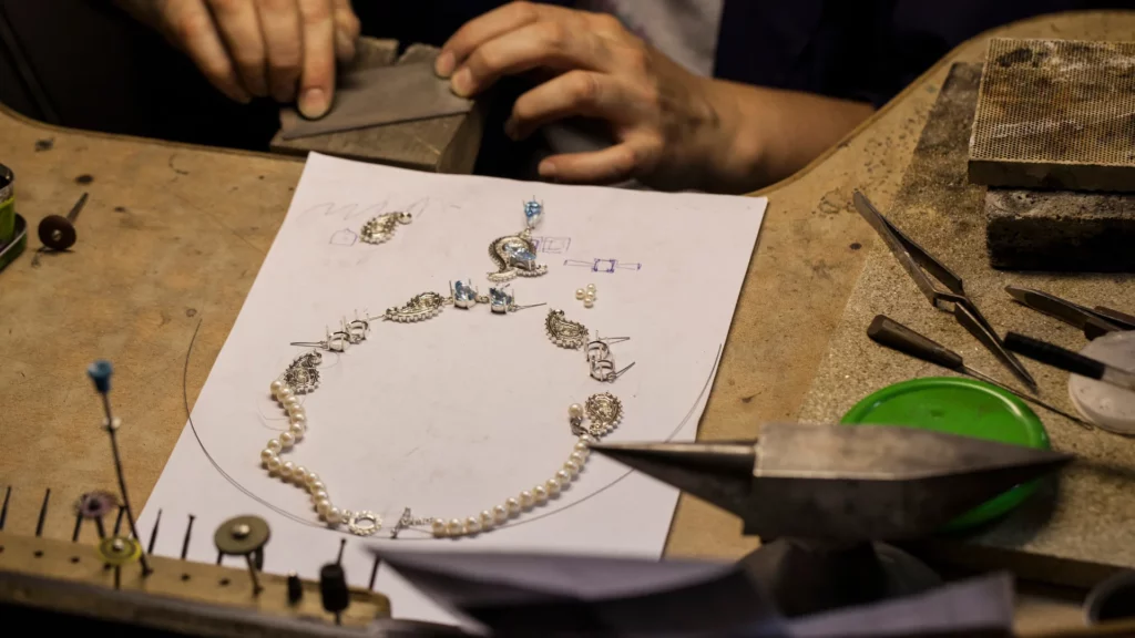 wholesale custom jewelry manufacturer