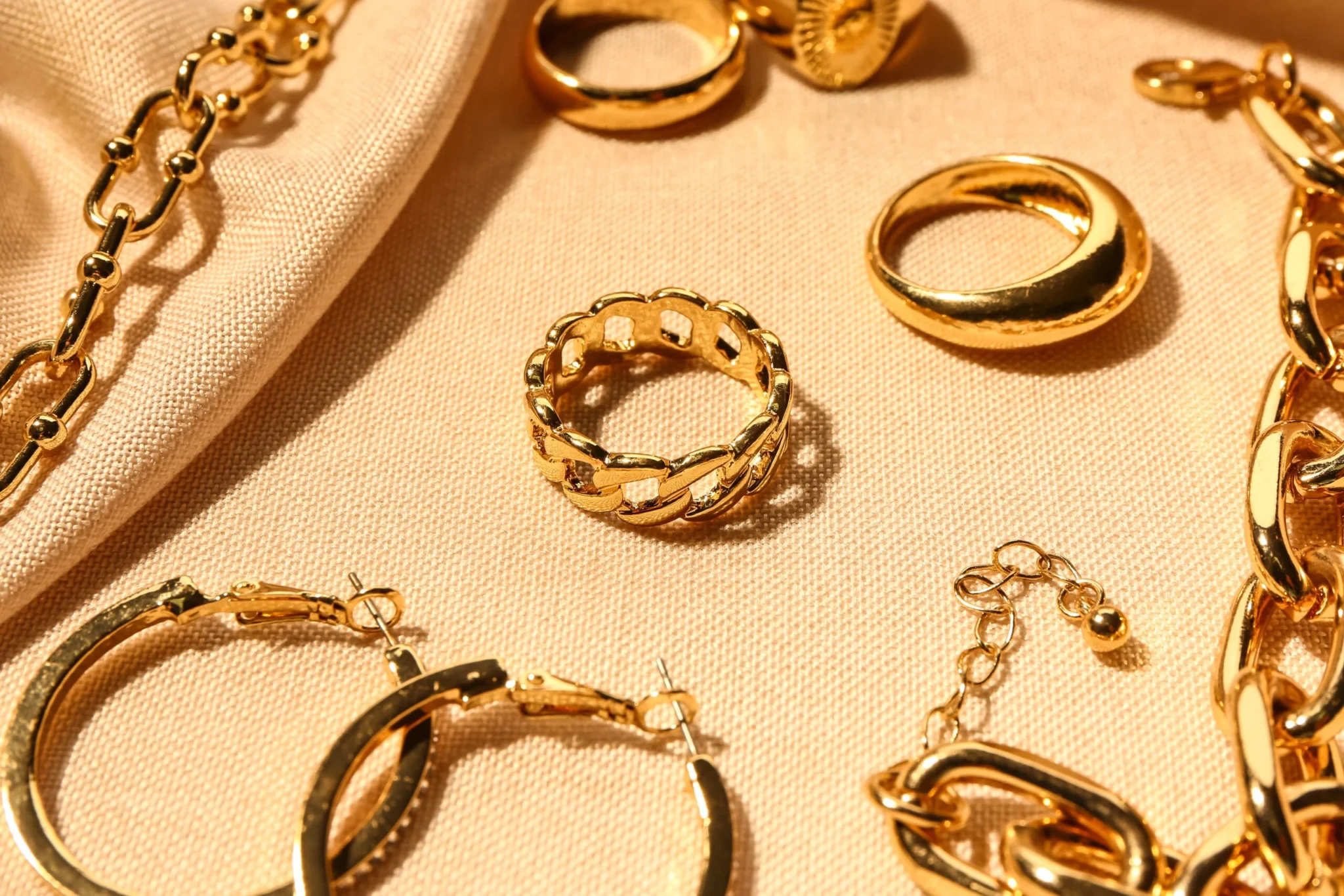 Gold plated and gold vermeil layer comparison