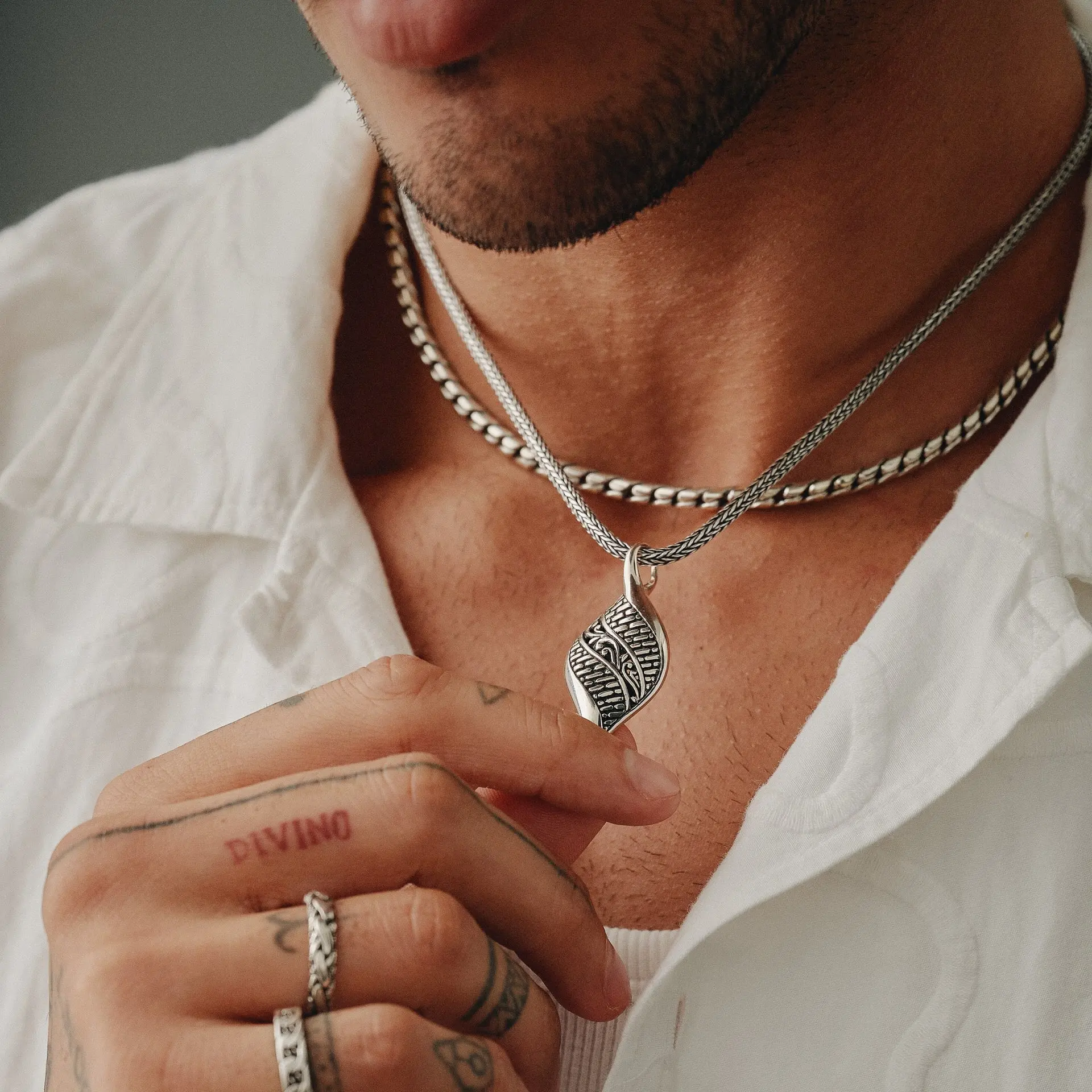 Wholesale men's silver jewelry collection trends for retailers 2026